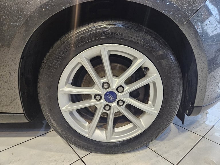 FORD FOCUS 1.5 TDCi Zetec 2016