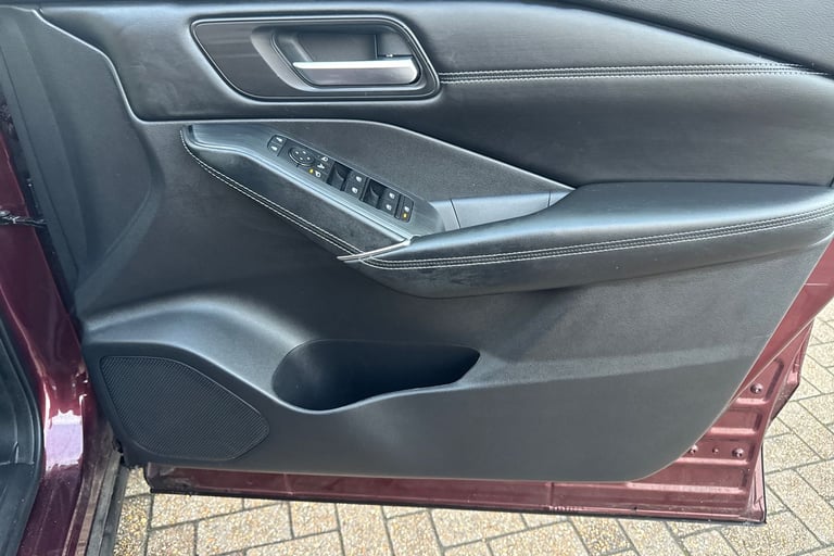 2022 Nissan Qashqai 1.3 DiG-T MH 158 N-Connecta 5dr Xtronic Hatchback Petrol Automatic