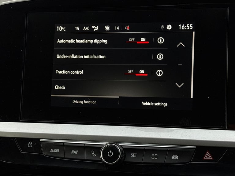  Vauxhall Grandland 1.2 Turbo Design Suv 5dr Petrol Manual Euro 6 s/s 130 Ps