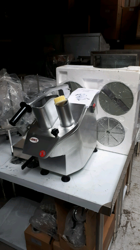 Commercial veg prep machine + 5 blades brand new