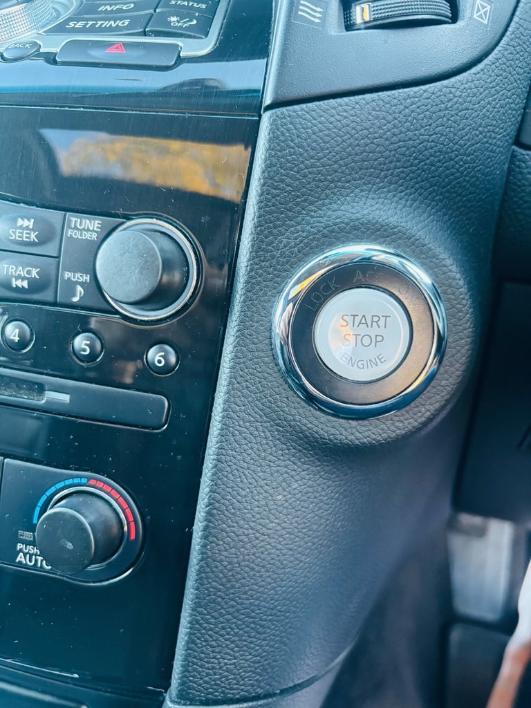 2014 Infiniti QX70 3.0d GT 5dr Auto ESTATE Diesel Automatic