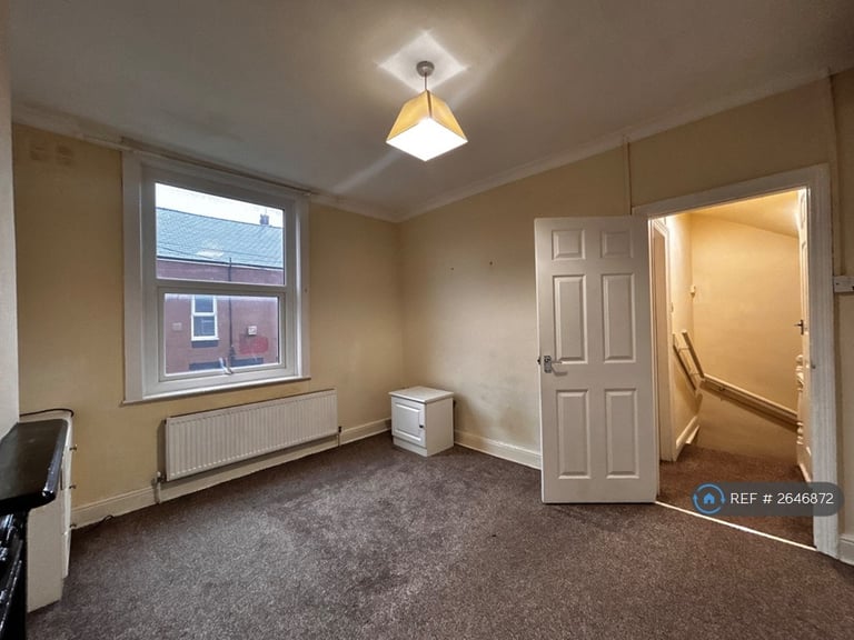 2 bedroom house in Recreation Place, Leeds, LS11 (2 bed) (#2646872)