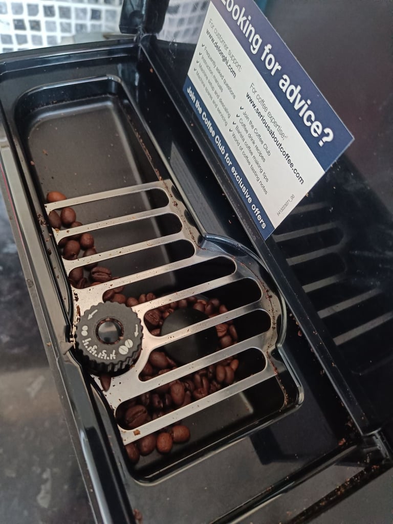 De Longhi Bean to cup coffee machine