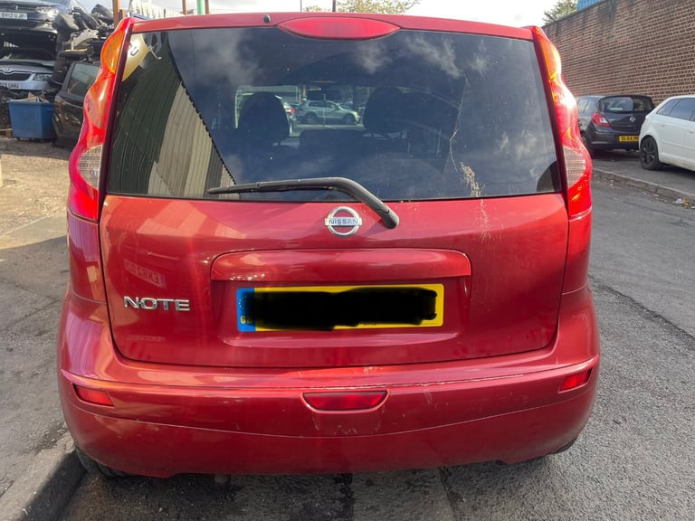 09 Nissan Note 1.6 Petrol HR16DE 5Speed RED BREAKING parts
