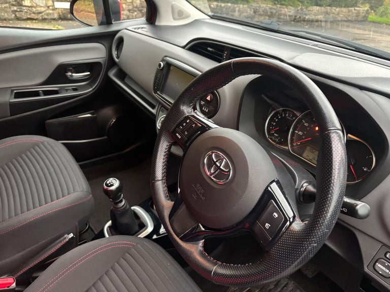 2015 Toyota Yaris 1.33 Dual VVT-i Sport Euro 5 5dr Euro 5 HATCHBACK Petrol Manual