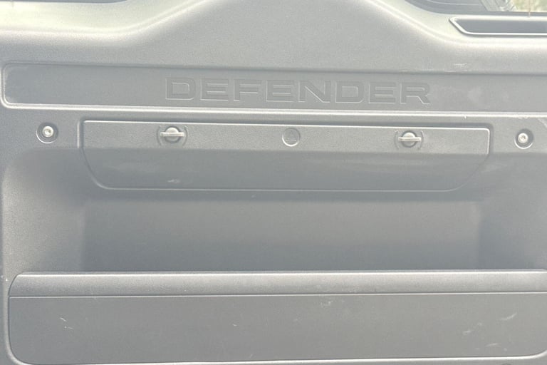 2021 Land Rover Defender 110 3.0 D250 MHEV S Hard Top SUV 5dr Diesel Auto 4WD MWB Euro 6 (s/s) (2...