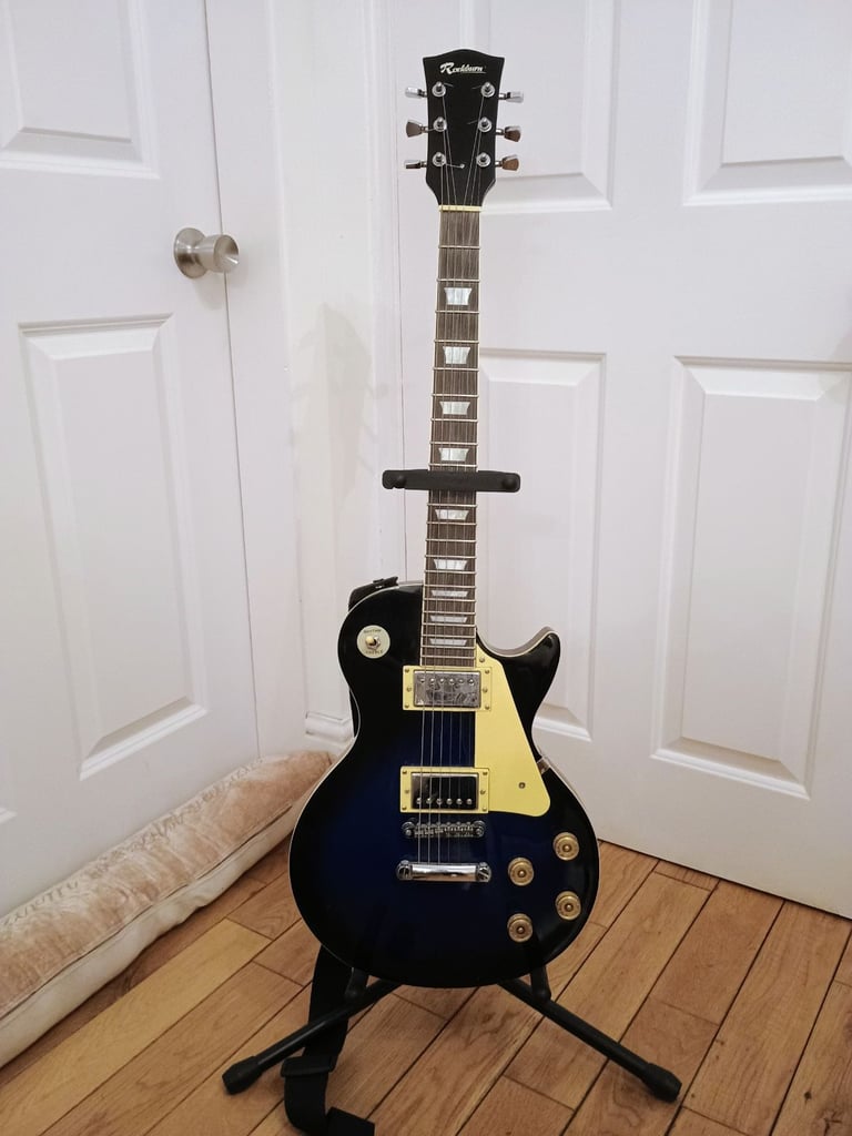 image for Rockburn Gibson Les Paul style electric guitar with carrying bag