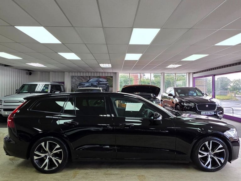 2021 Volvo V60 2.0 B3 MHEV R-Design Estate 5dr Petrol Hybrid Auto Euro 6 (s/s) (163 ps) Estate PE...