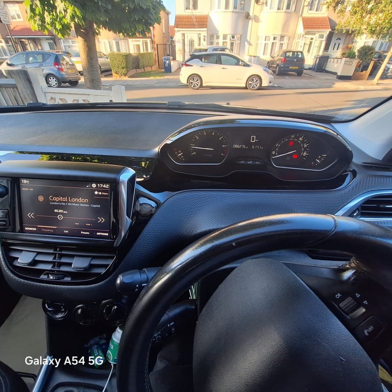 Peugeot, 2008, Hatchback, 2017, Manual, 1199 (cc), 5 doors