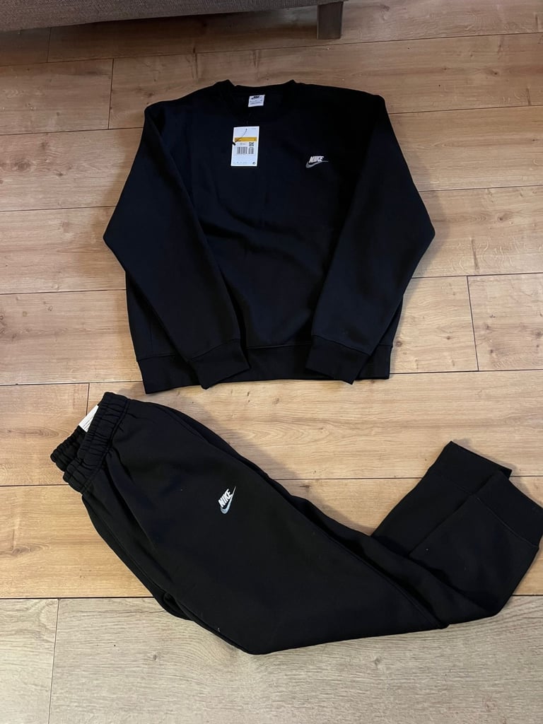 image for Nike Tracksuit 