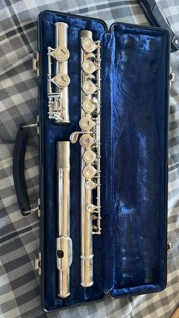 Flute (buescher)