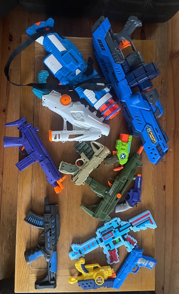 Toy guns