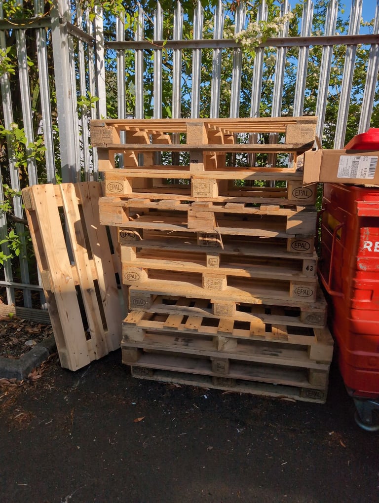 Wooden pallets - Collection only 