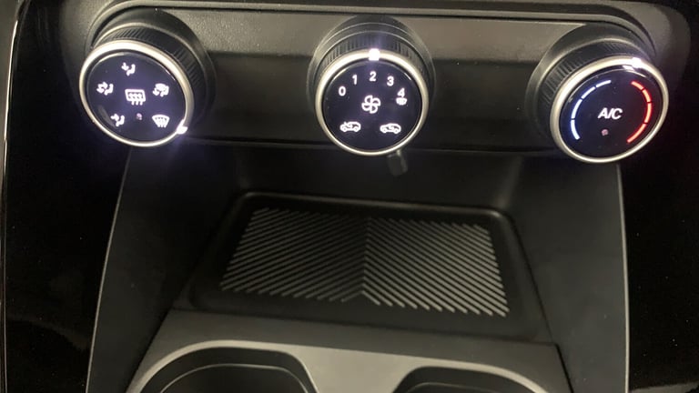 2025 Citroen C3 1.2 Turbo PLUS Hatchback 5dr Petrol Manual Euro 6 (s/s) (100 ps) Hatchback Petrol...