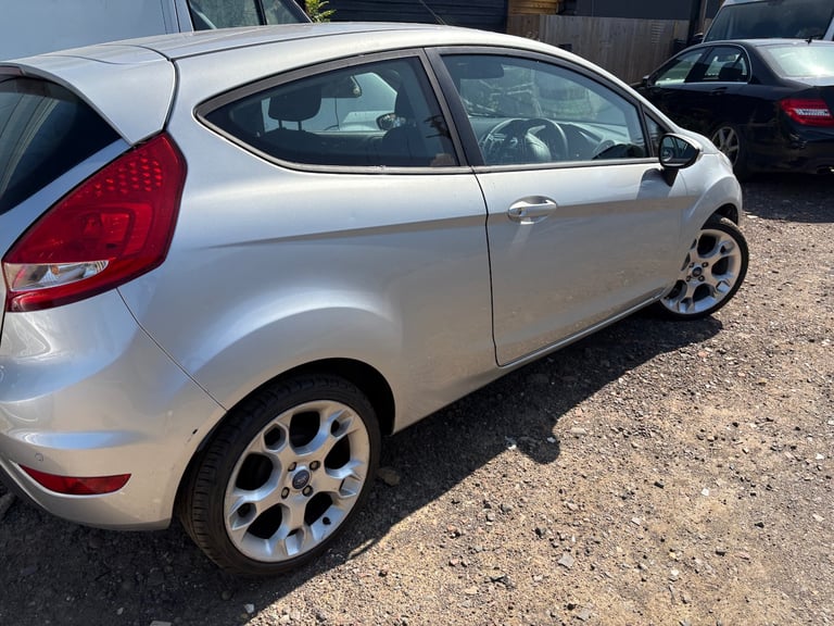 2011 Ford Fiesta 1.25 Edge 3dr [82] HATCHBACK Petrol Manual