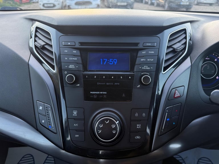 2014 Hyundai i40 1.7 CRDi Blue Drive Active Euro 5 (s/s) 4dr SALOON Diesel Manual