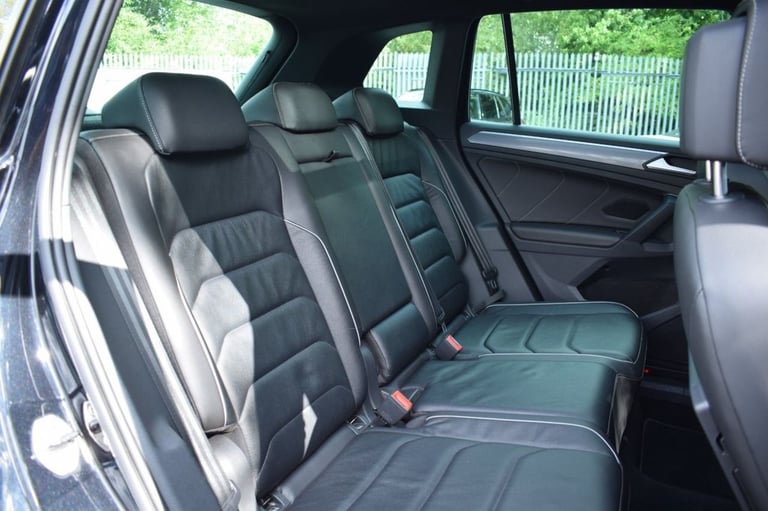 2019 Volkswagen Tiguan 2.0 TDI R-Line SUV 5dr Diesel DSG 4Motion Euro 6 (s/s) (190 ps) ESTATE Die...