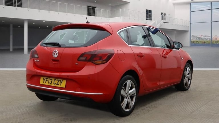 2013 Vauxhall Astra 1.6i 16V SRi 5dr Auto HATCHBACK PETROL Automatic