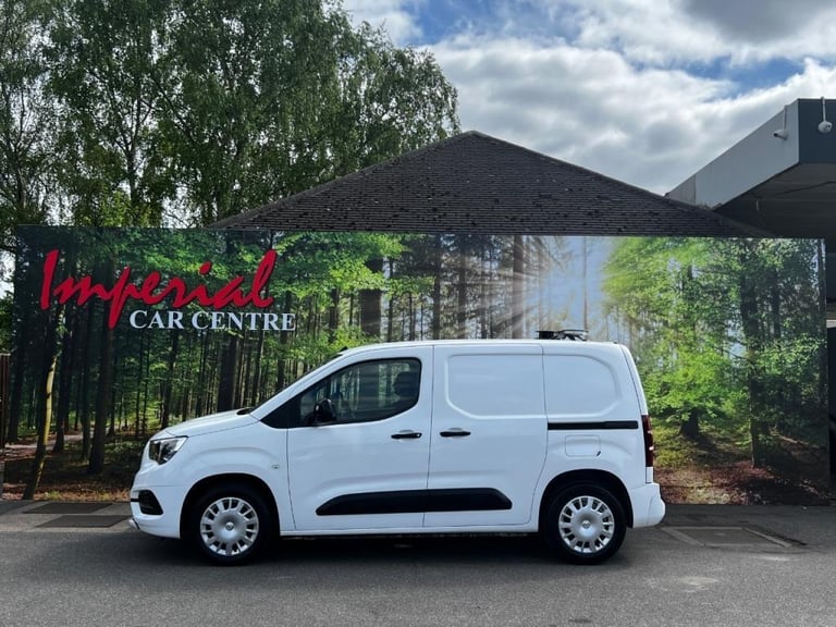 2020 Vauxhall Combo Cargo 2000 1.5 Turbo D 100ps H1 Sportive Van 5 door Panel...