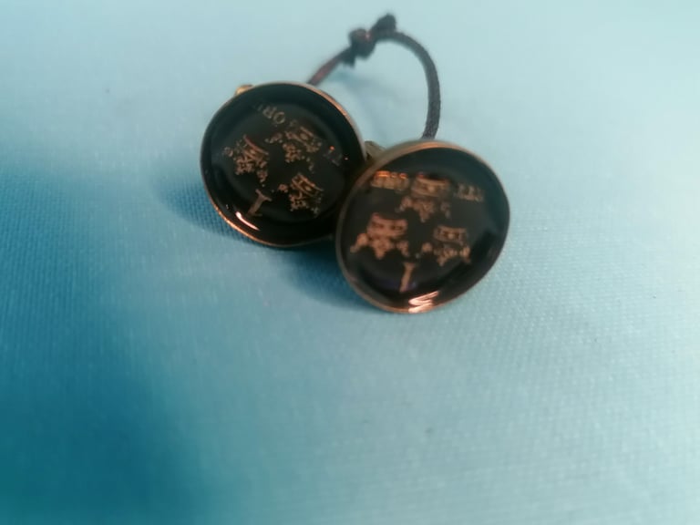 Vintage Royal 1 TTE ORE Cufflinks. Good condition.