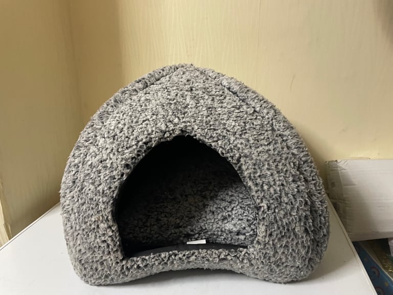 CAT BED FOR SALE