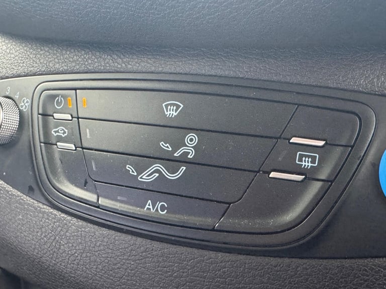 2022 Ford Transit Courier 1.0 EcoBoost Limited L1 Euro 6 5dr PANEL VAN Petrol Manual