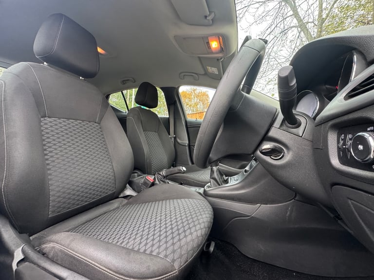 2016 Vauxhall Astra 1.6 CDTi 16V Design 5dr HATCHBACK Diesel Manual