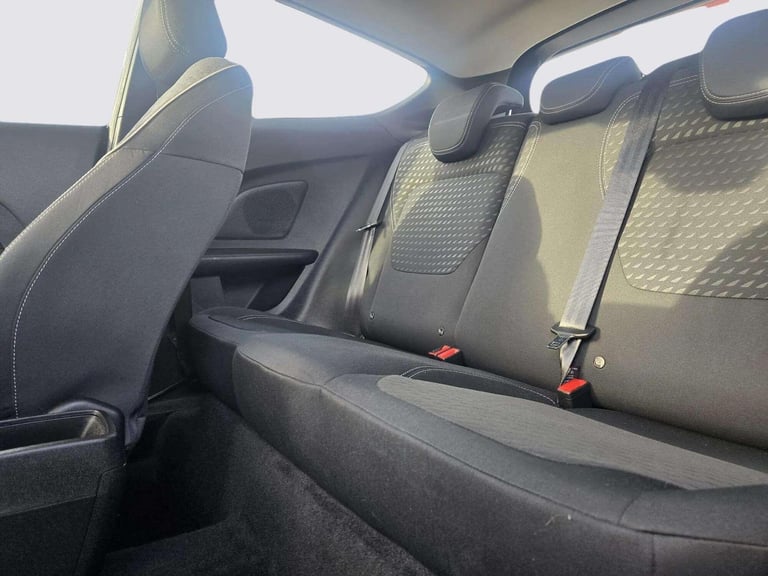 2017 Ford Fiesta 1.1 Ti-VCT Zetec Euro 6 (s/s) 3dr HATCHBACK Petrol Manual