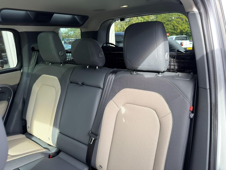 2024 Land Rover Defender 110 2.0 P400e 15.4kWh X-Dynamic HSE SUV 5dr Petrol Plug-in Hybrid Auto 4...