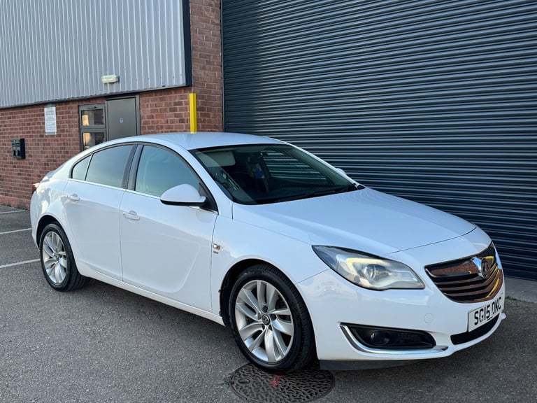 2015 Vauxhall Insignia 2.0 CDTi [140] ecoFLEX SRi 5dr [Start Stop] HATCHBACK Diesel Manual
