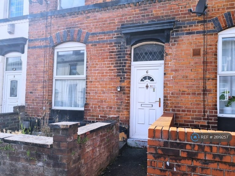 3 bedroom house in Raven Street, Bury, BL9 (3 bed) (#2619257)