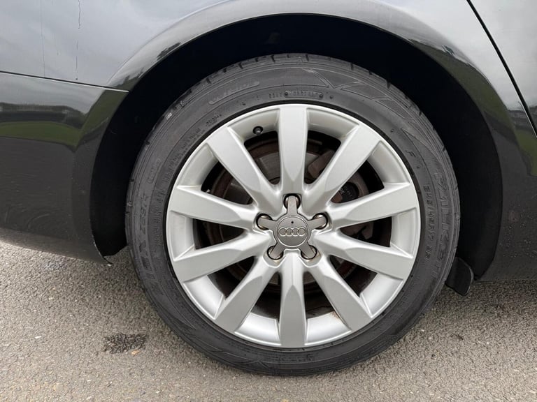 2025 Audi A4 S Line Estate PETROL Manual