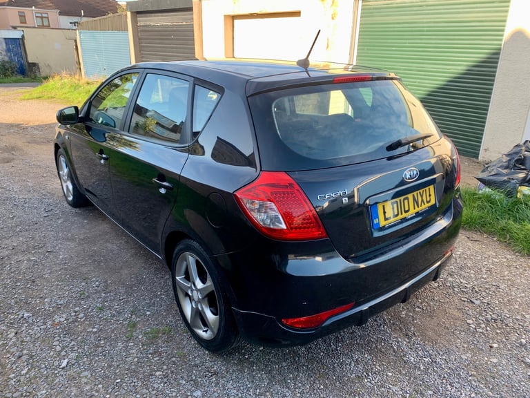 £37 tax 2010 Kia Ceed 1.6