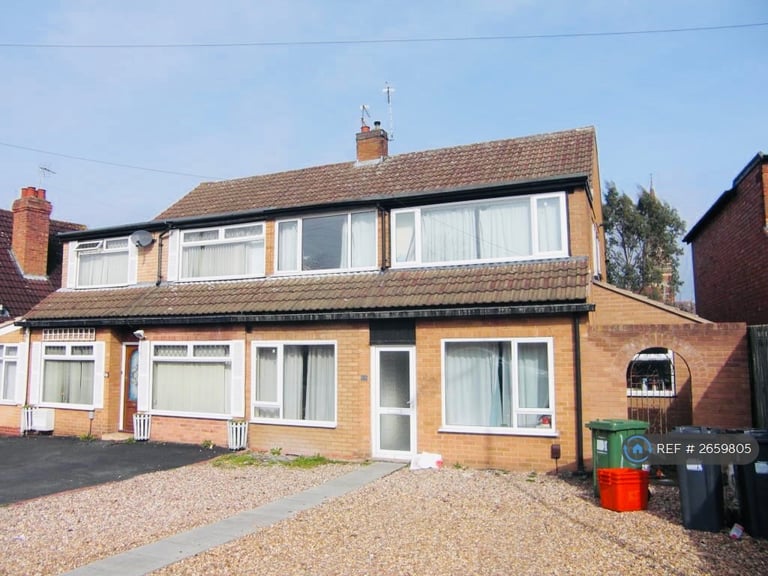 image for 6 bedroom house in St. Helens Road, Leamington Spa, CV31 (6 bed) (#2659805)