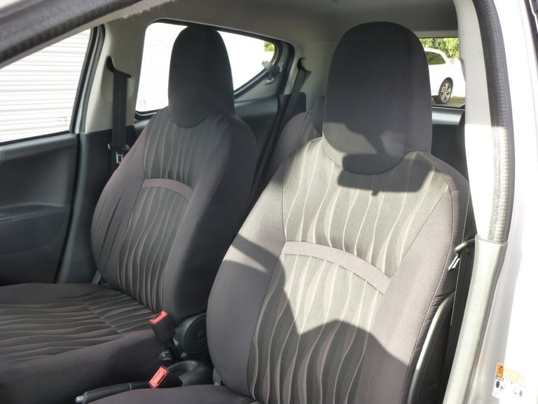 NISSAN PIXO 1.0 N-TEC 5DR GENUINE 18236 MILES F/S/H Â?20 R/TAX EURO5 ULEZ 2012