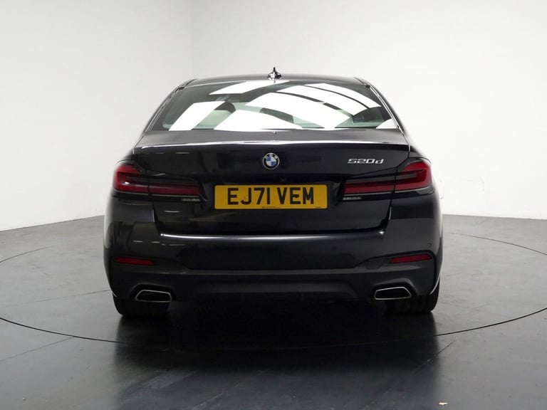 2021 BMW 5 Series 2.0 520d MHT M Sport Saloon 4dr Diesel Hybrid Steptronic Euro 6 (s/s) (190  Sal...