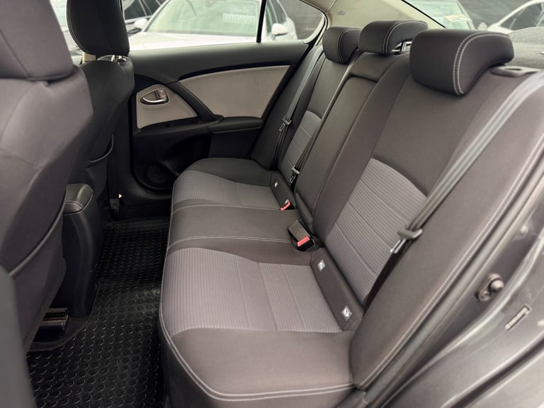2016 Toyota Avensis 1.6D Business Edition 4dr SALOON Diesel Manual