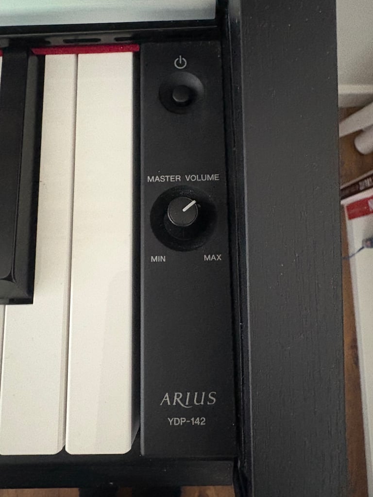 Yamaha Arius YDP-142