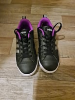 Addidas trainers size 4 