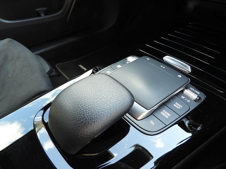 2021 Mercedes-Benz A-Class 1.3 A180 AMG Line (Executive) Hatchback 5dr Petrol 7G-DCT Euro 6 (s/s)...