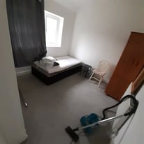 image for Double room to rent in safe house in  Belle Isle/ Leeds