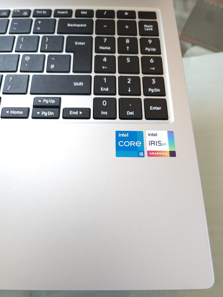 ❤️ Samsung Galaxy Book LTE SIM 15.6" FHD i5-1135G7 8GB RAM 256GB SDD Laptop Boxed PRISTINE