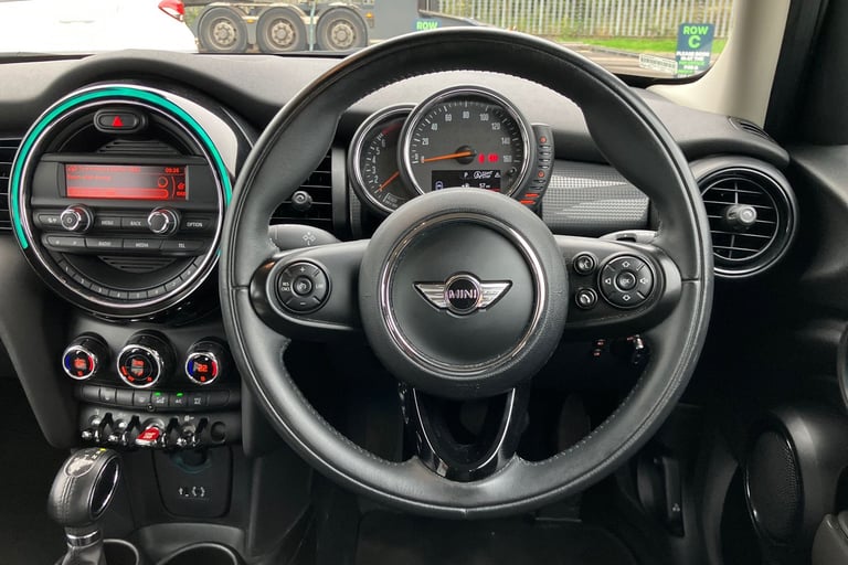 2016 MINI Hatch 1.5 Cooper 5dr Auto Hatchback PETROL Automatic
