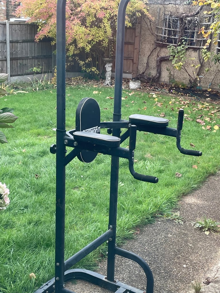 Pull Up Station Tower + FREE WEIGHTS