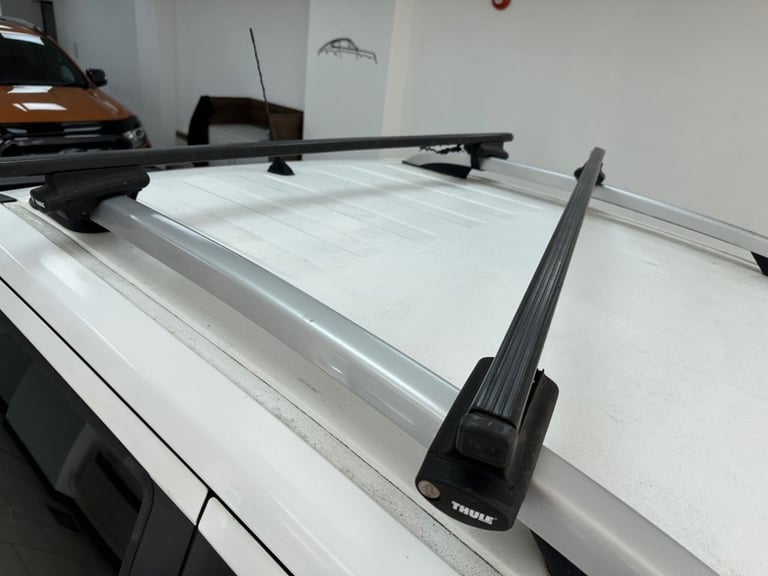 2016 Nissan Navara 2.3 dCi Tekna Pickup Double Cab 4dr Diesel Auto 4WD Euro 6 (190 ps) PICKUP Die...