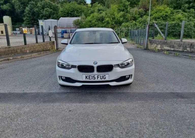 BMW 318D SE SAT NAV (2015)