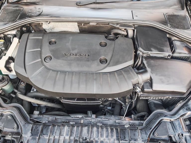 Volvo, V60, Estate, 2016, Semi-Auto, 2400 (cc), 5 doors