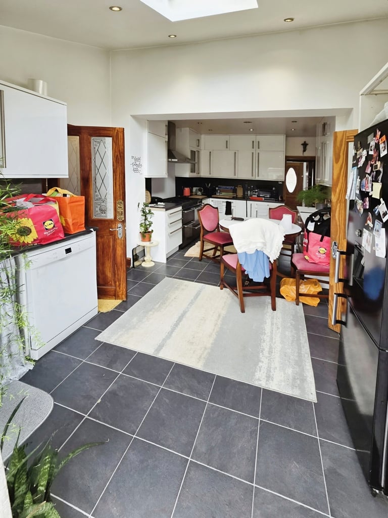 5 bedroom house in Fairlop Gardens 5 Bed house for Sale