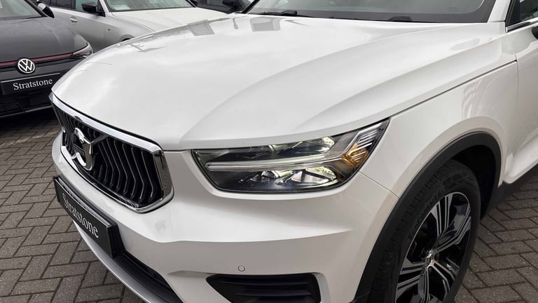  Volvo XC40 2.0 B4P Inscription 5dr AWD Auto Estate Petrol Automatic
