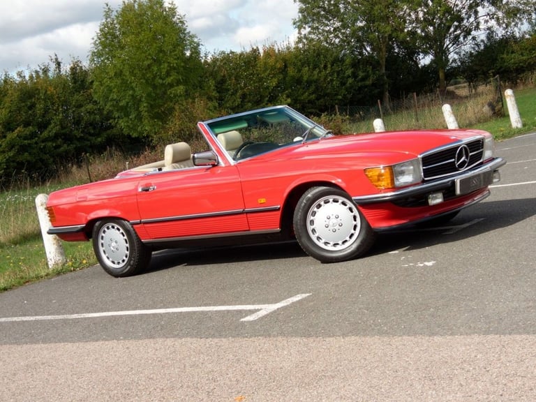 1988 Mercedes-Benz SL 3l 2d  AUTO  188 BHP Convertible Petrol Automatic